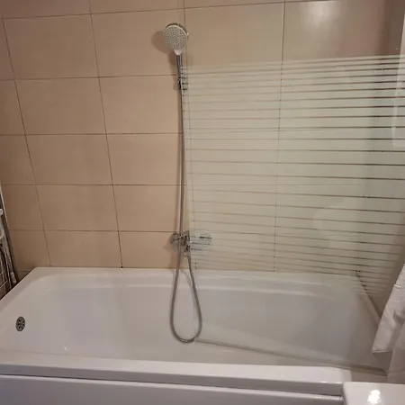 Doina Summerland Apartment