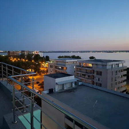 Doina Summerland Mamaia